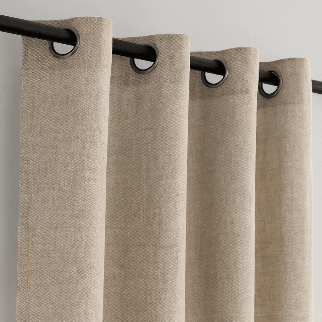 Grommet curtain with 4 cm inner diameter rings at 15 cm spacing